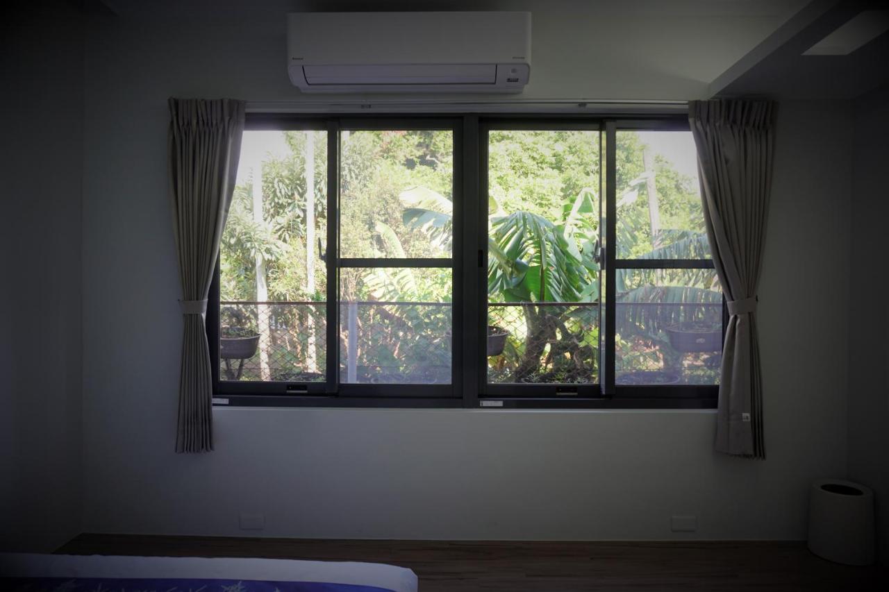 蘊慢築 茶花藝主題民宿 Yun Man Zhu Homestay Gongguan Exterior foto
