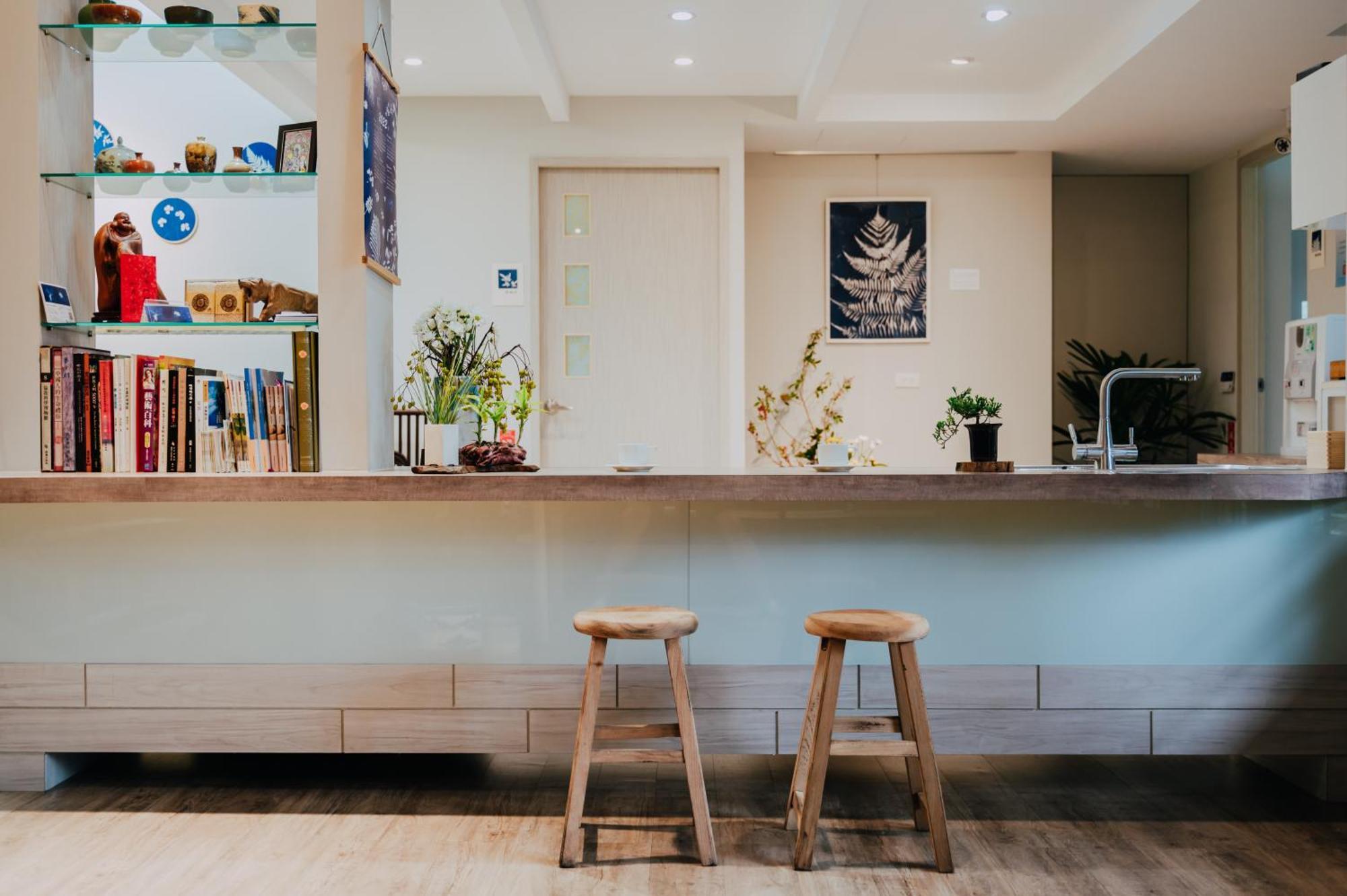 蘊慢築 茶花藝主題民宿 Yun Man Zhu Homestay Gongguan Exterior foto